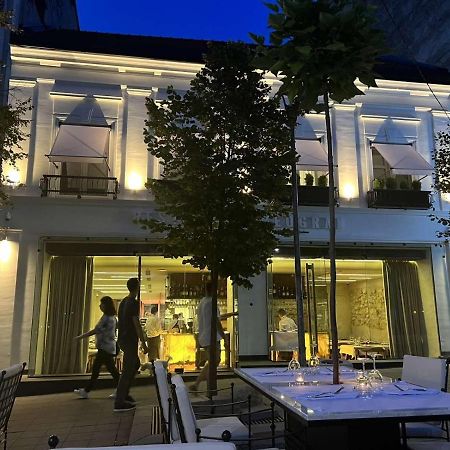 Cvetni Trg Hotel Белград Екстериор снимка
