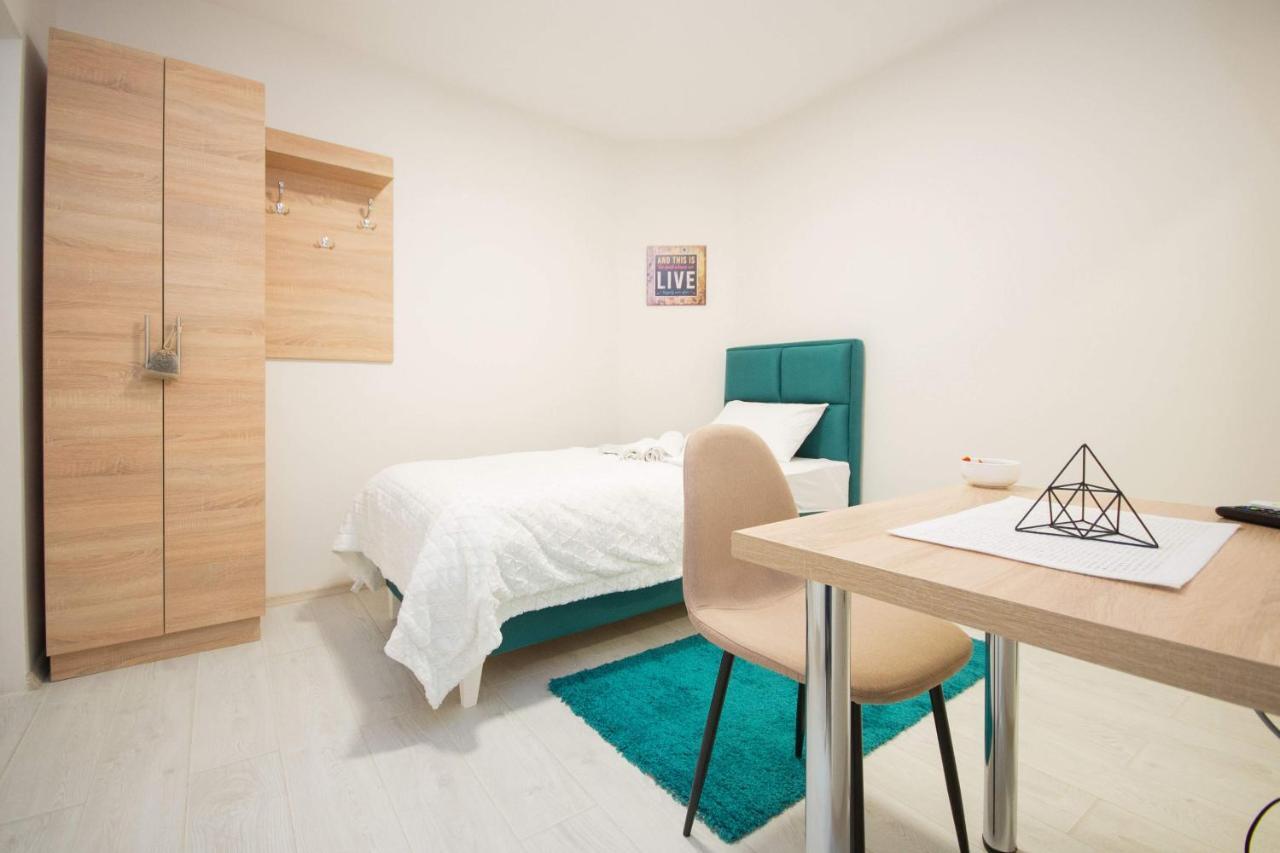 Cvetni Trg Hotel Белград Екстериор снимка