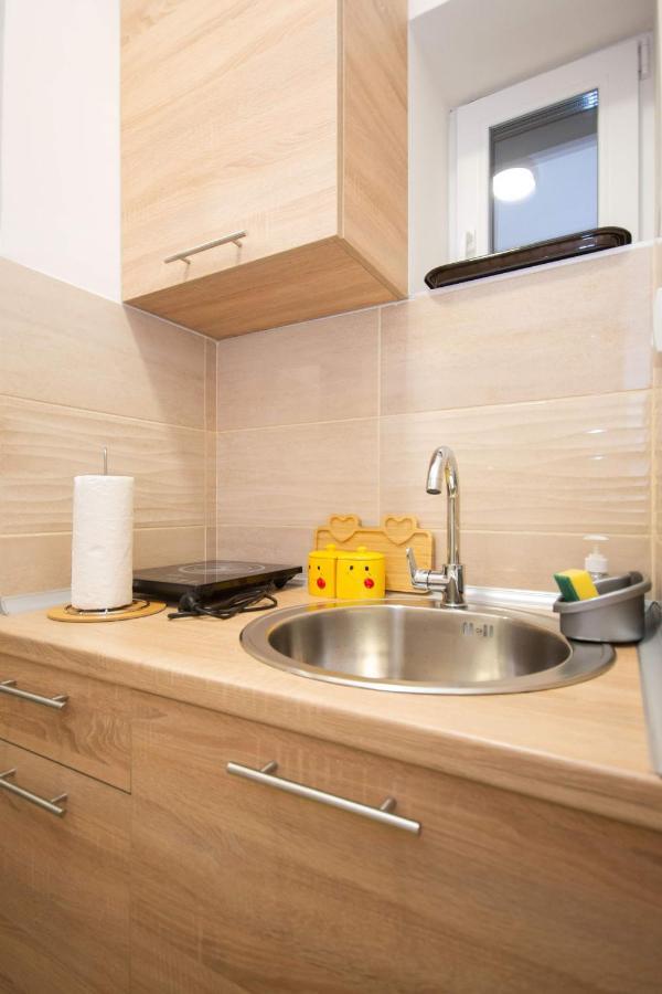 Cvetni Trg Hotel Белград Екстериор снимка