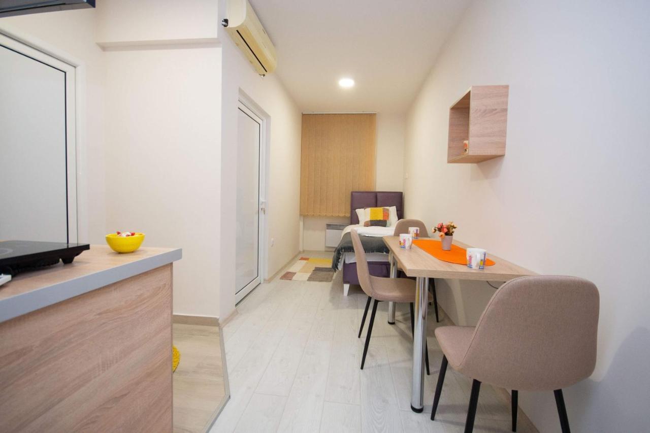Cvetni Trg Hotel Белград Екстериор снимка