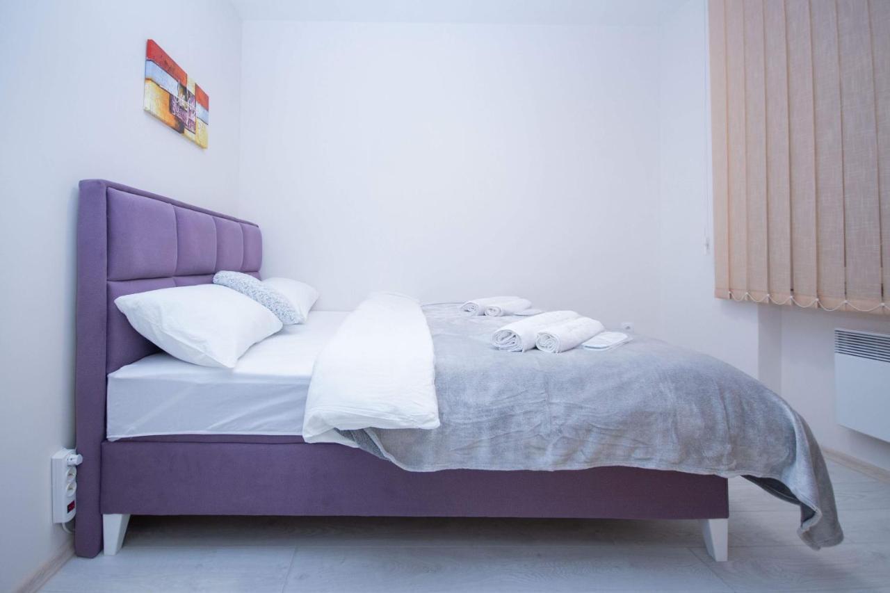 Cvetni Trg Hotel Белград Екстериор снимка
