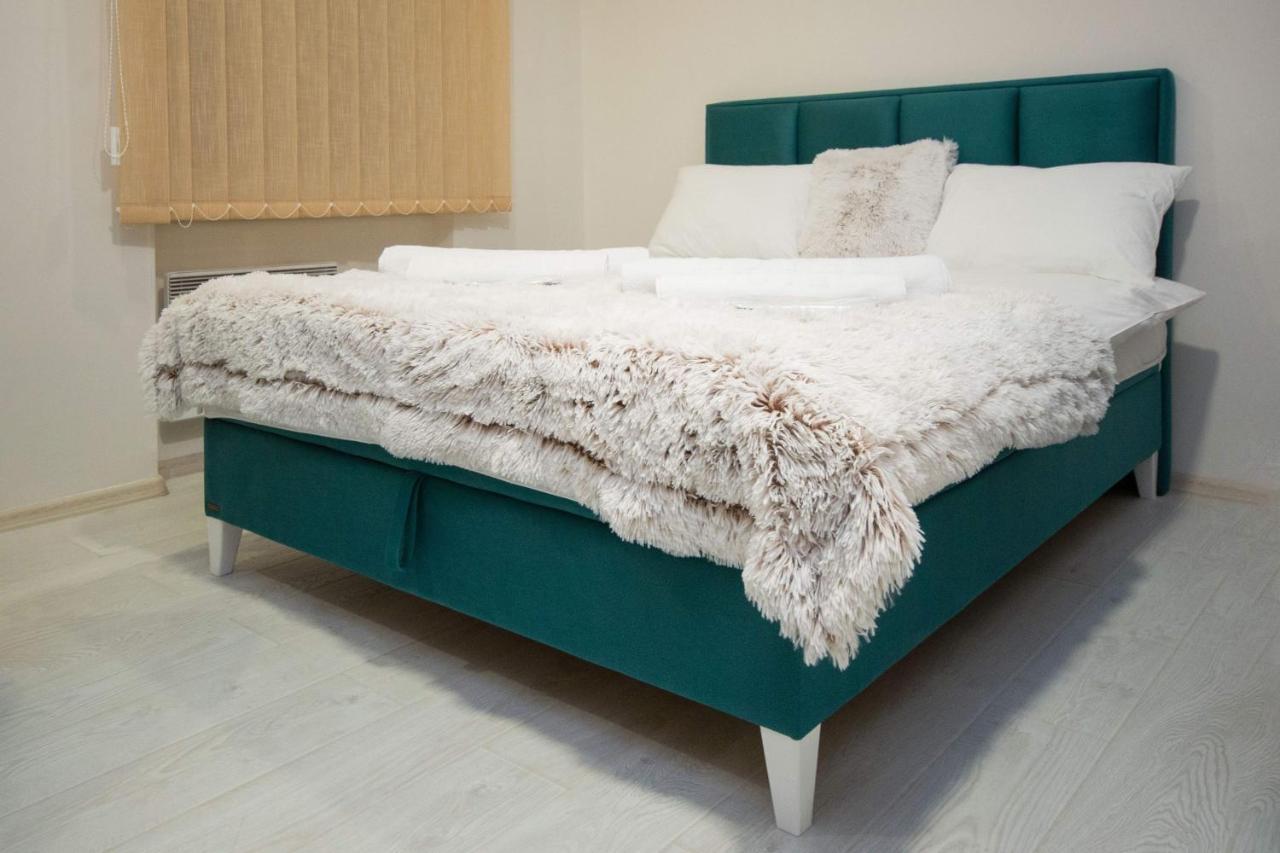 Cvetni Trg Hotel Белград Екстериор снимка