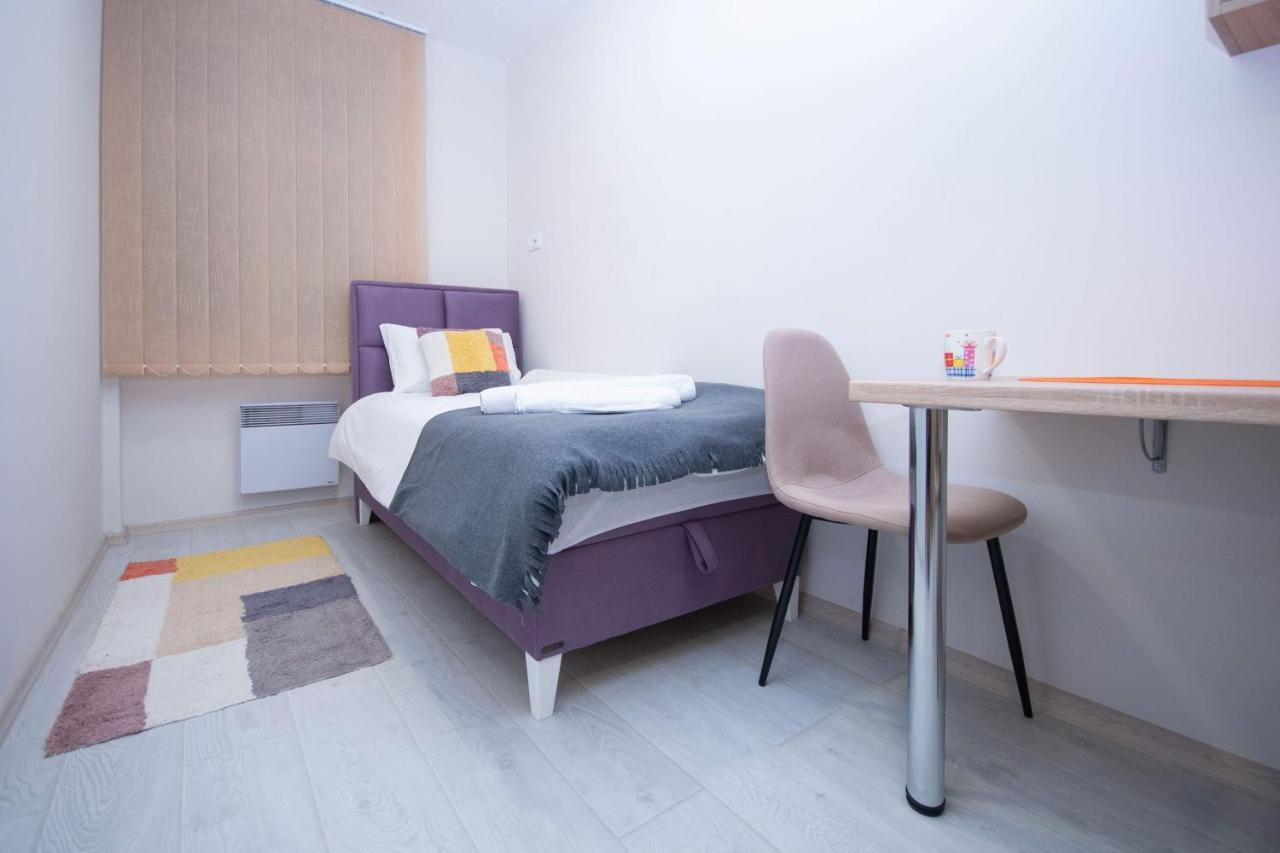 Cvetni Trg Hotel Белград Екстериор снимка