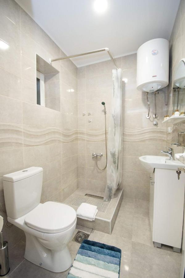 Cvetni Trg Hotel Белград Екстериор снимка
