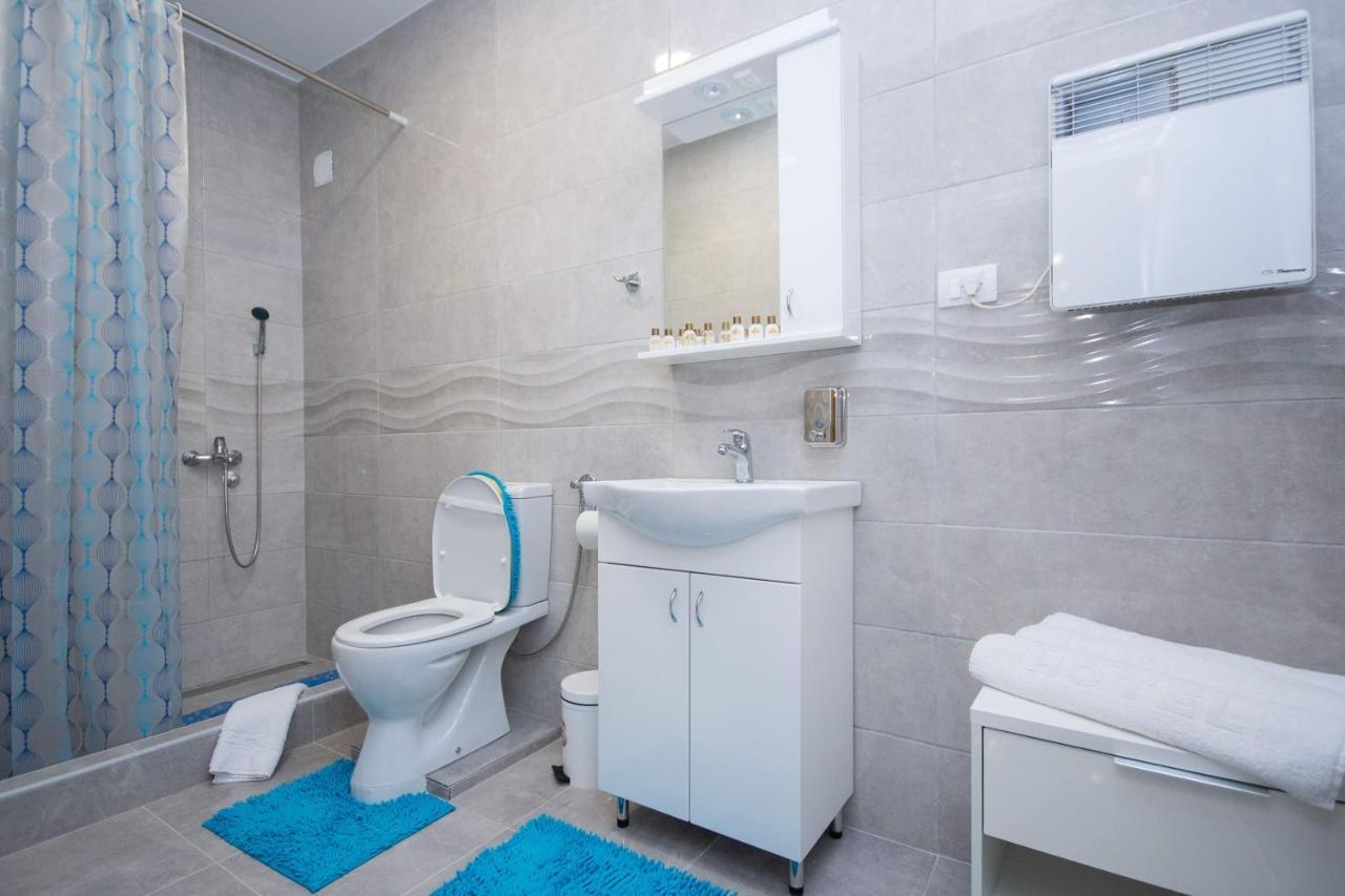 Cvetni Trg Hotel Белград Екстериор снимка