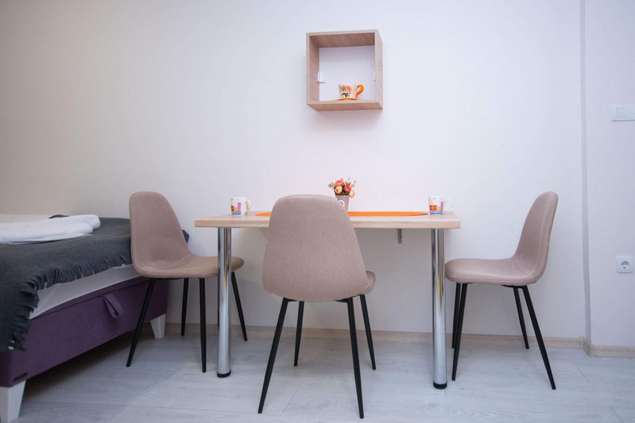 Cvetni Trg Hotel Белград Екстериор снимка