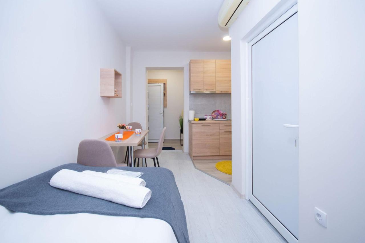 Cvetni Trg Hotel Белград Екстериор снимка